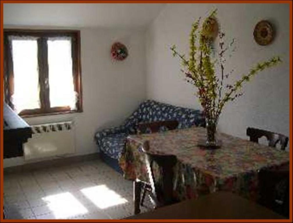 Gite Les Hirondelles Пломбьер-ле-Бен Экстерьер фото